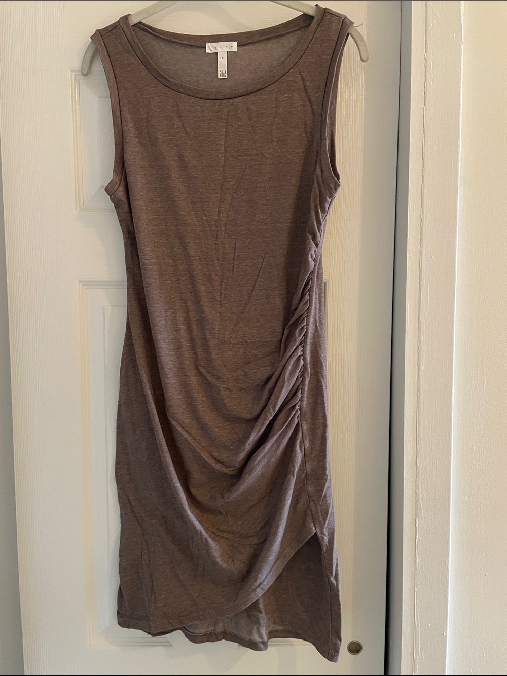 Leith Sleeveless Ruched Midi Dress in Taupe